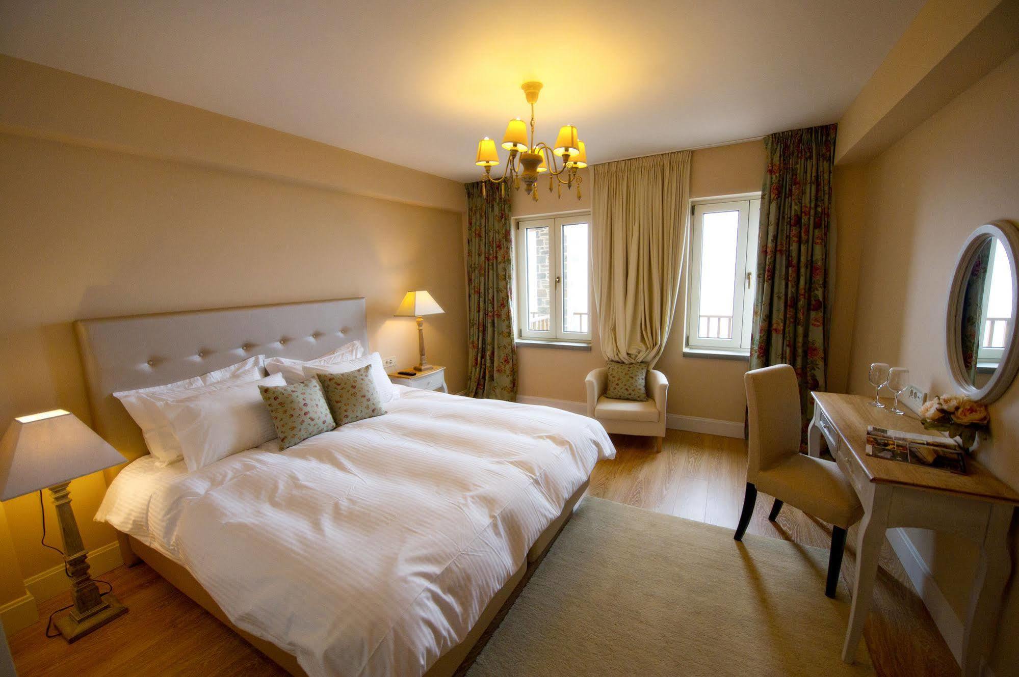 Mir Boutique Hotel Ioannina Buitenkant foto