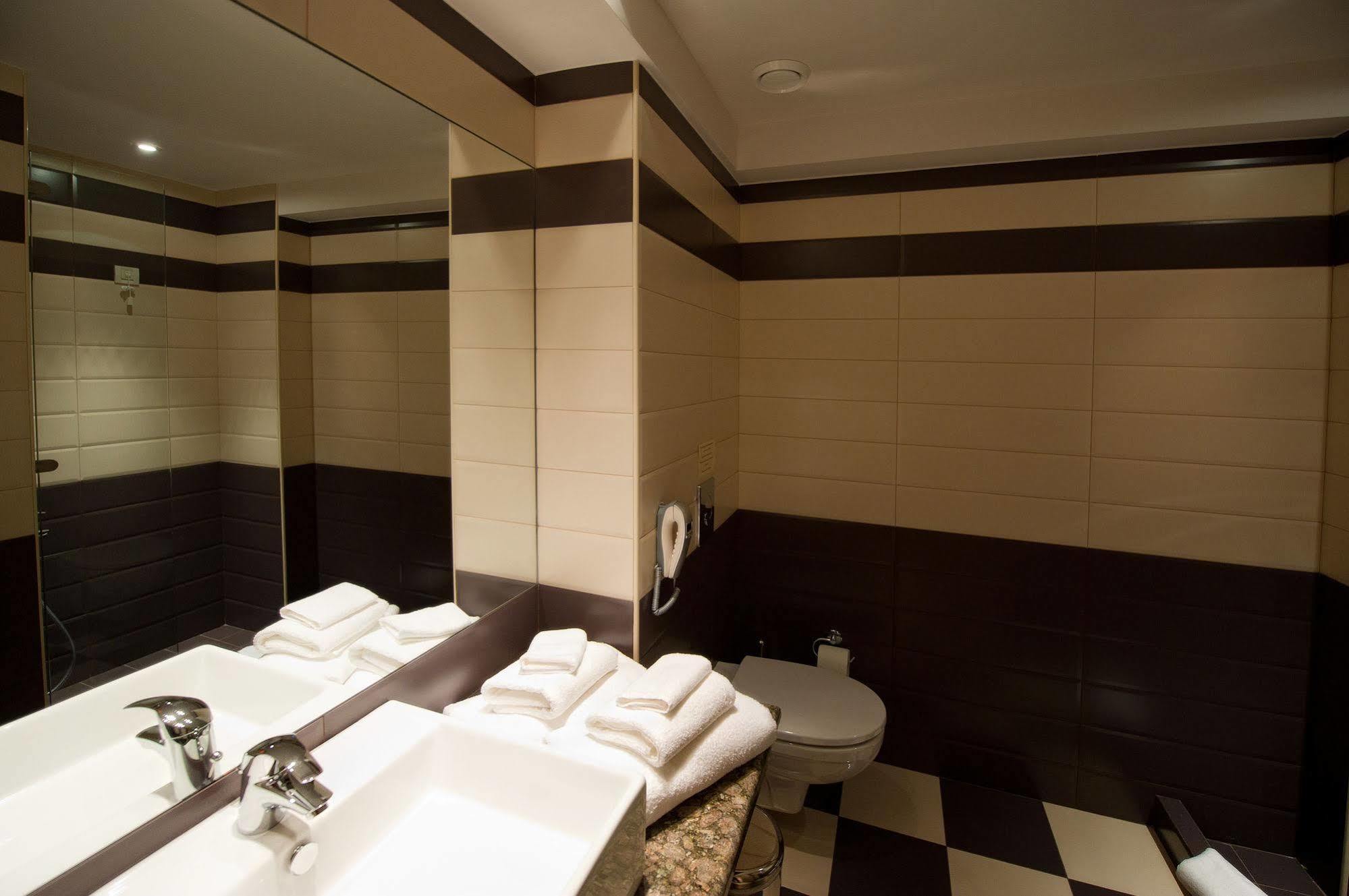 Mir Boutique Hotel Ioannina Buitenkant foto